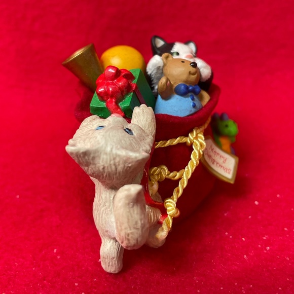 Mischievous Kittens Hallmark Ornament - Picture 4 of 8